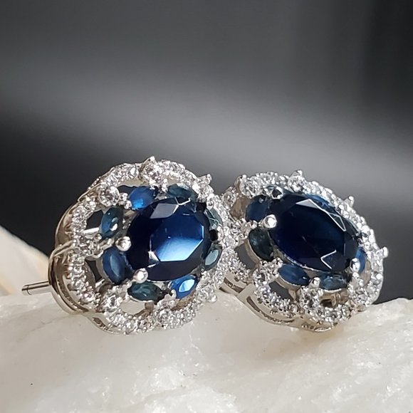 GG Unique Jewelry Jewelry - Solid 925 Sterling Silver Raw Sapphire